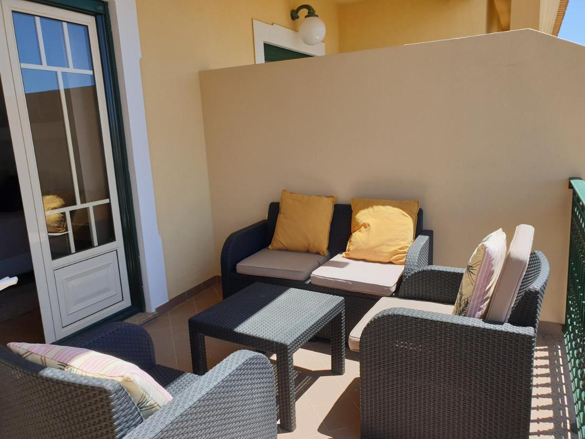 Oura Beach T1 Apartment Coral , Close To The Strip, Swimming Pool, Wi Fi, A/C Albufeira Bagian luar foto