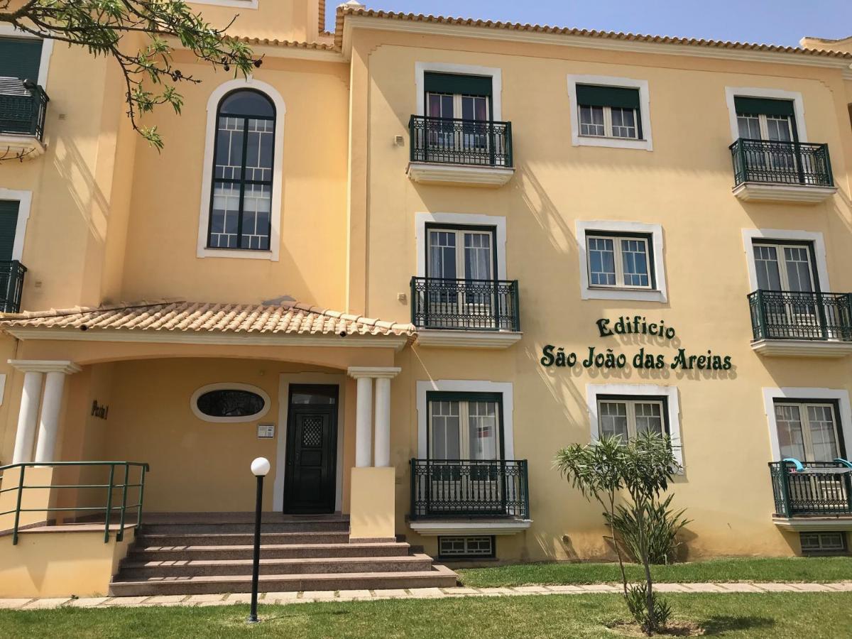 Oura Beach T1 Apartment Coral , Close To The Strip, Swimming Pool, Wi Fi, A/C Albufeira Bagian luar foto
